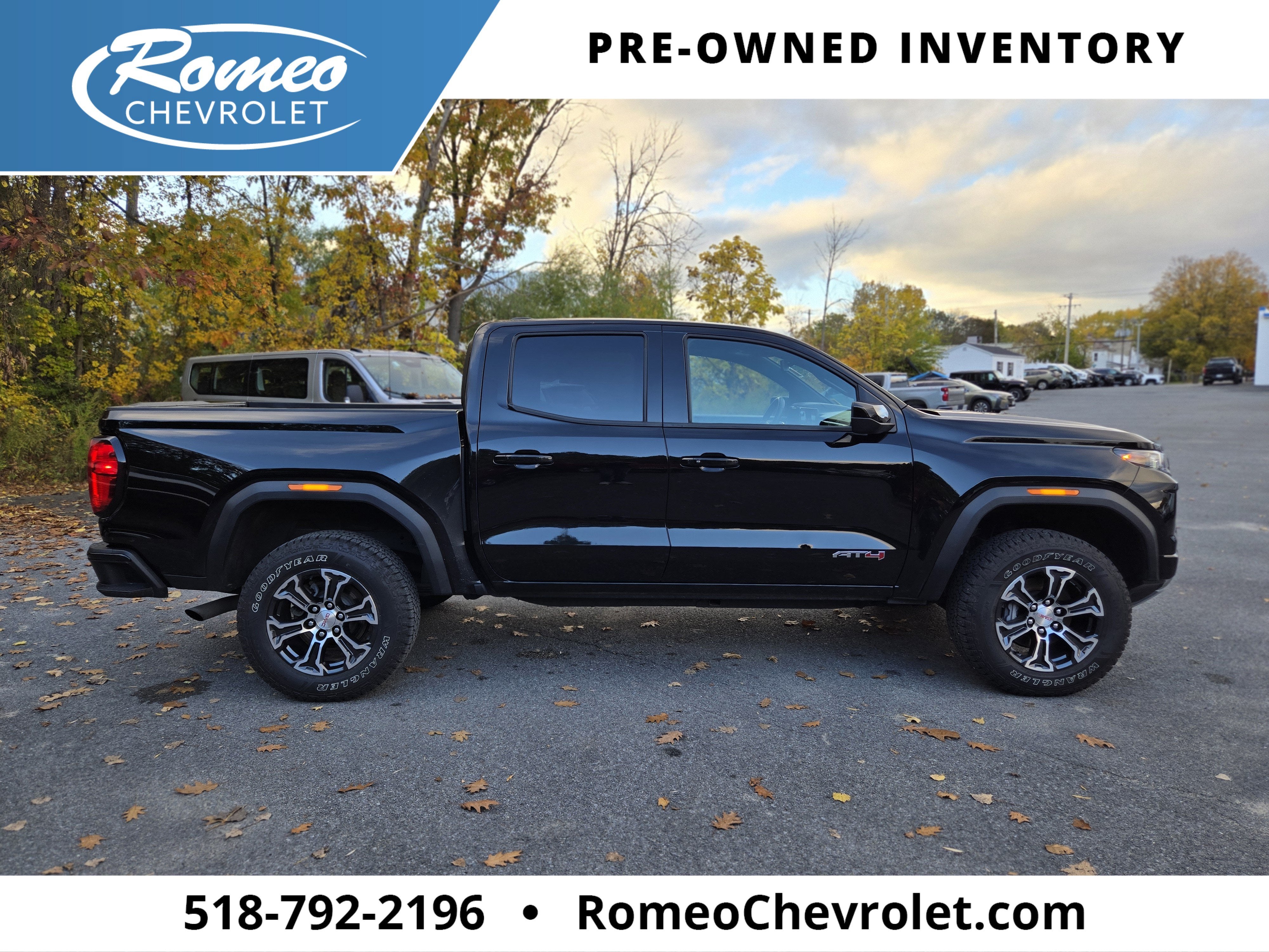 2023 GMC Canyon 4WD AT4