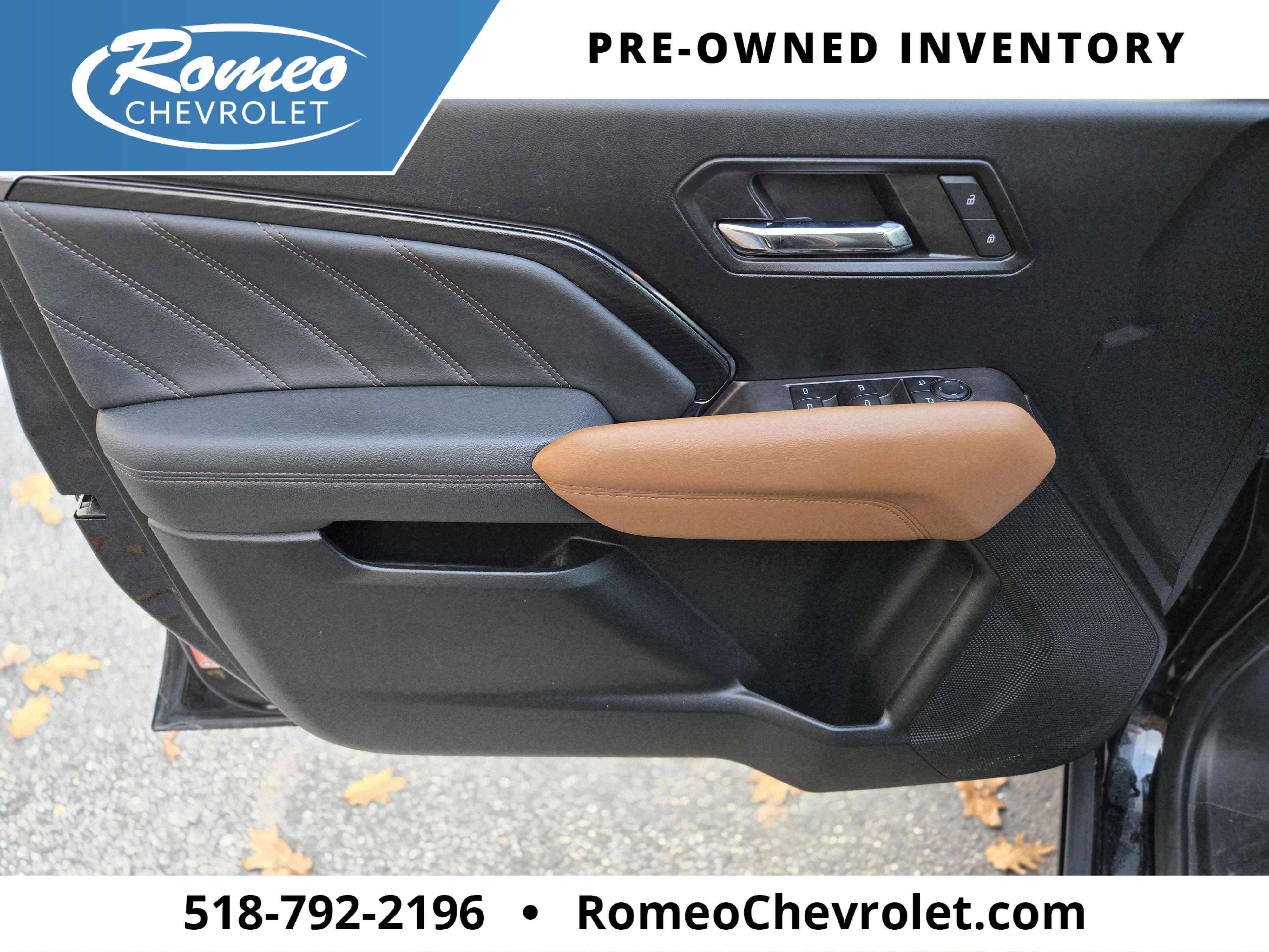 2023 GMC Canyon 4WD AT4