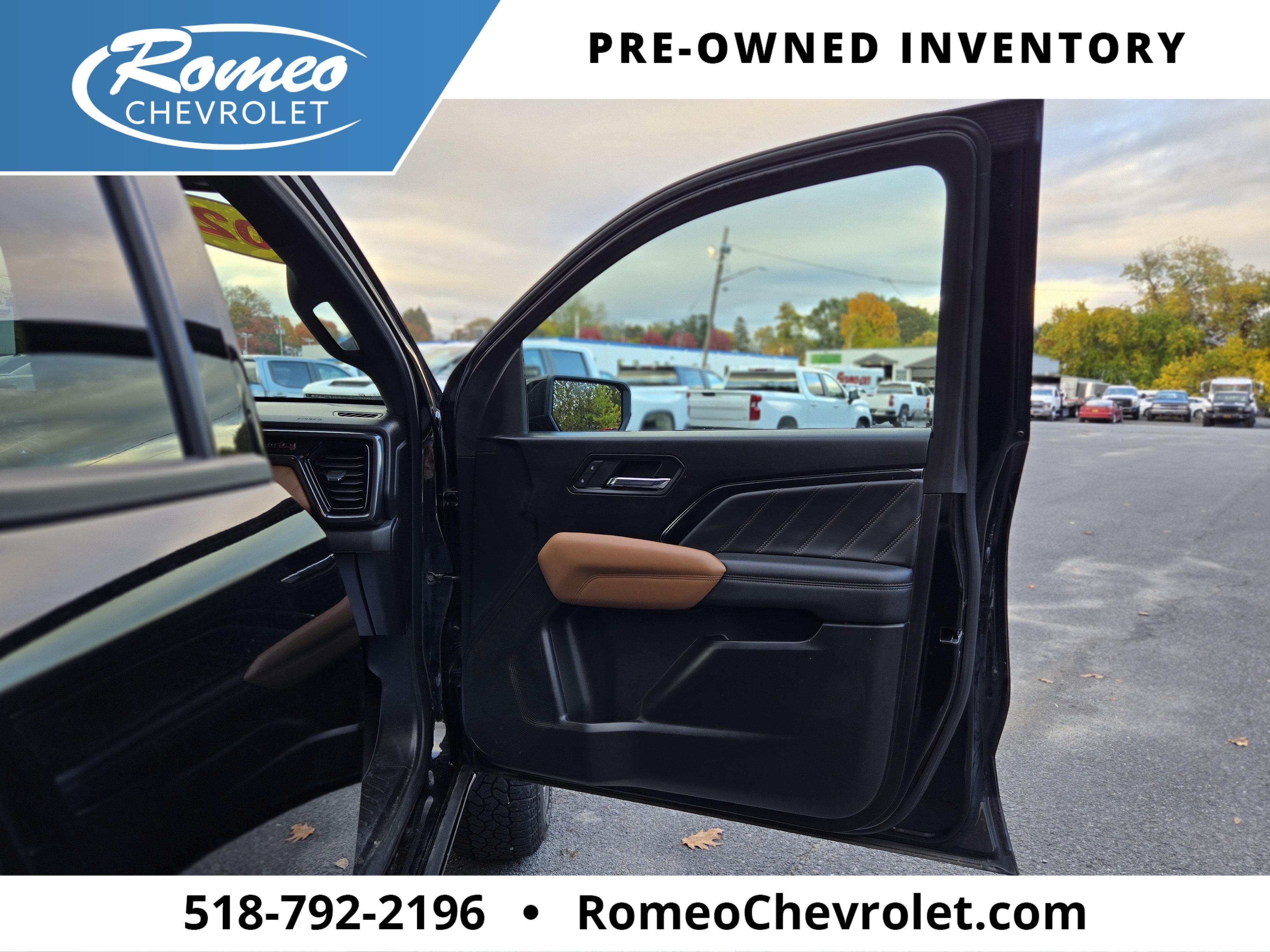 2023 GMC Canyon 4WD AT4