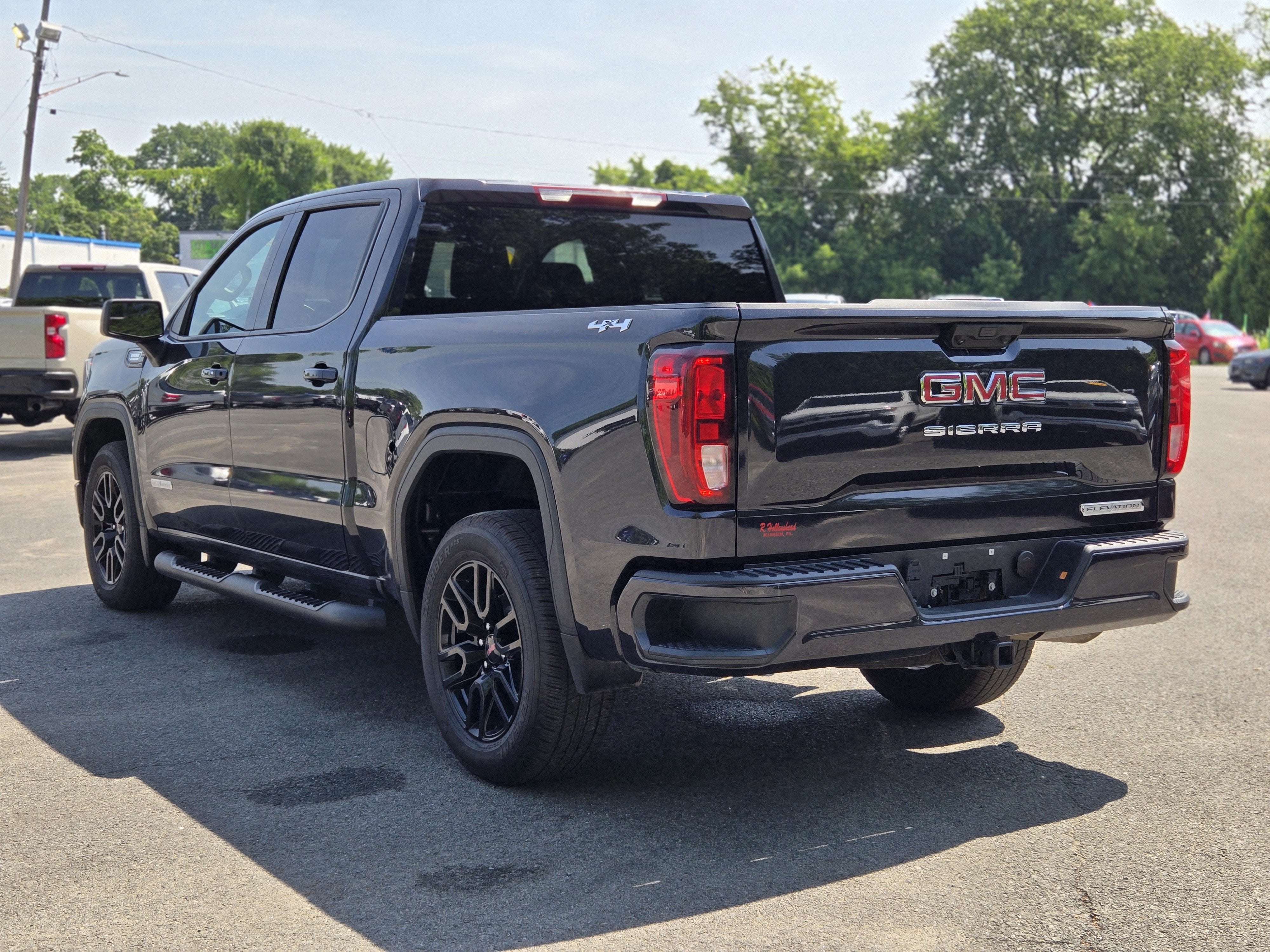 2025 GMC Sierra 1500 Elevation