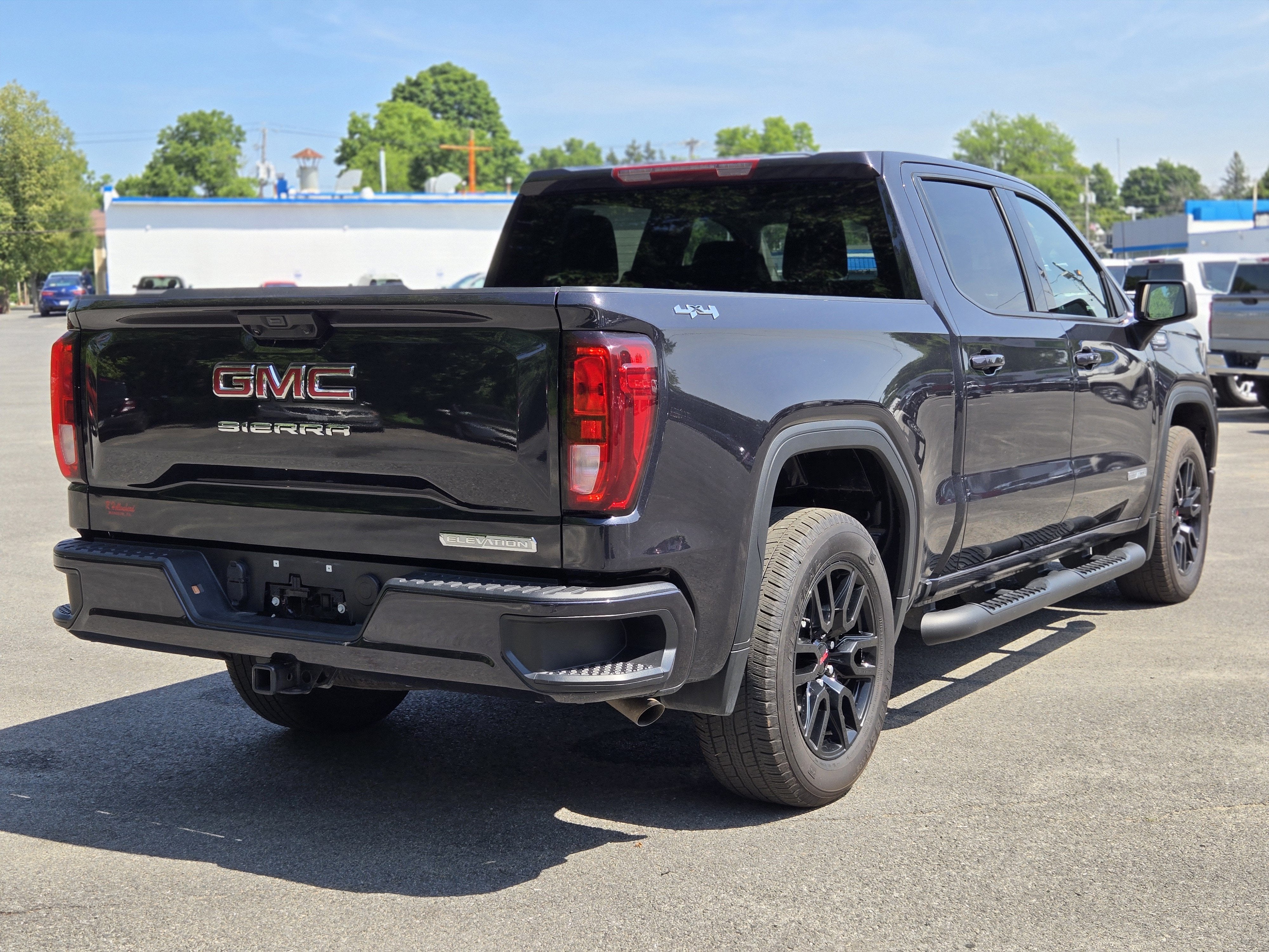 2025 GMC Sierra 1500 Elevation