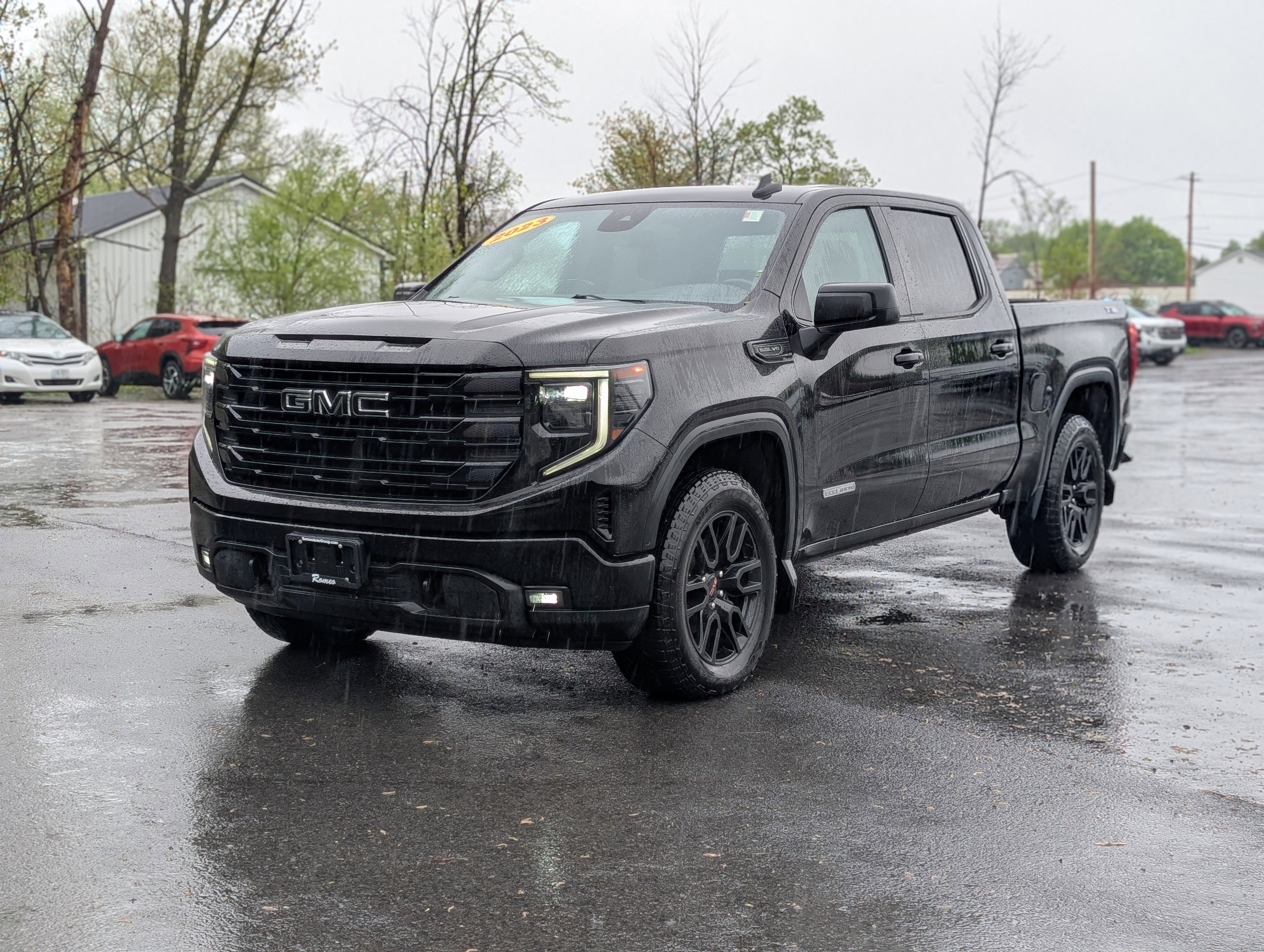 2023 GMC Sierra 1500 Elevation