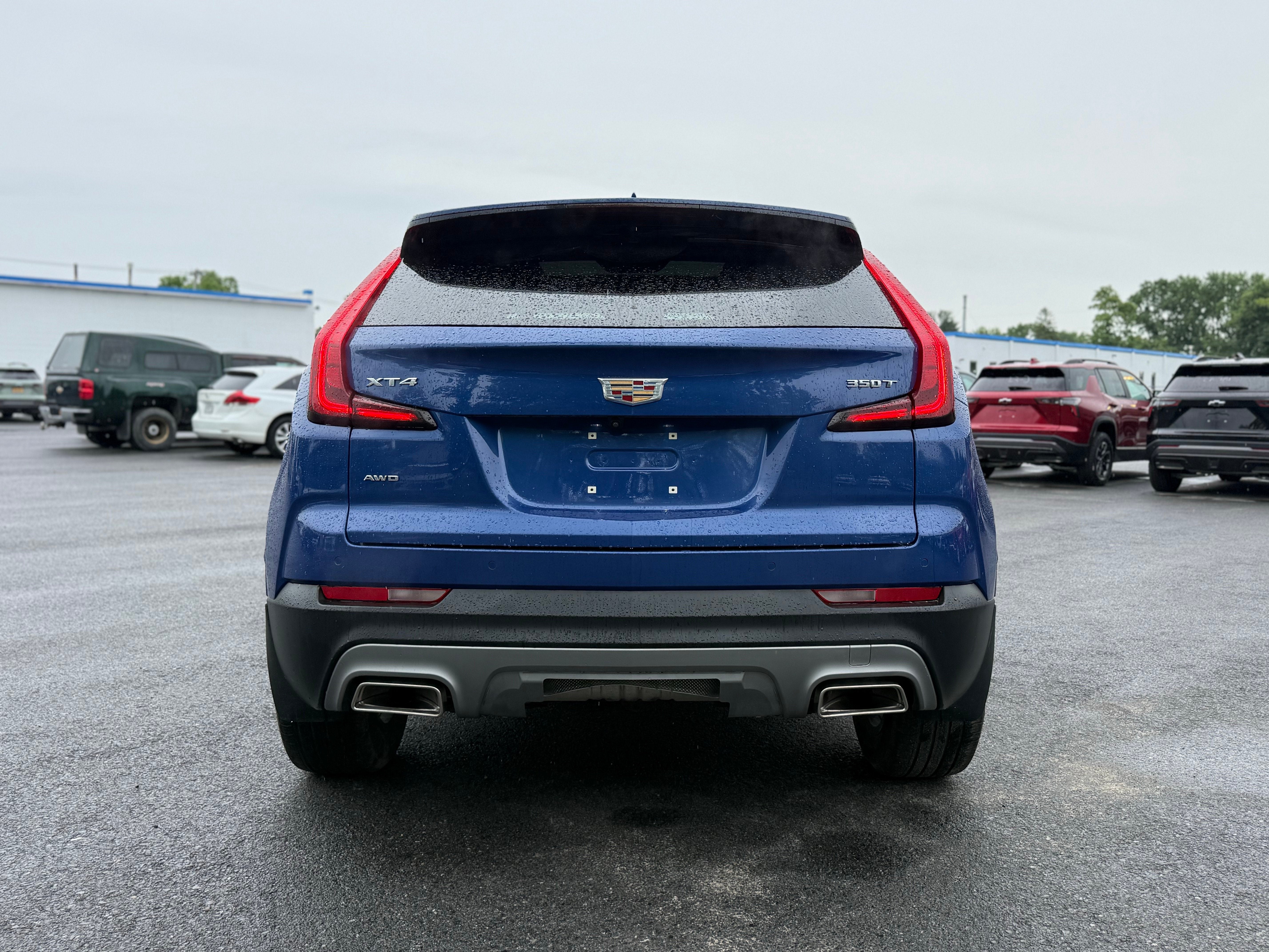 2023 Cadillac XT4 Premium Luxury