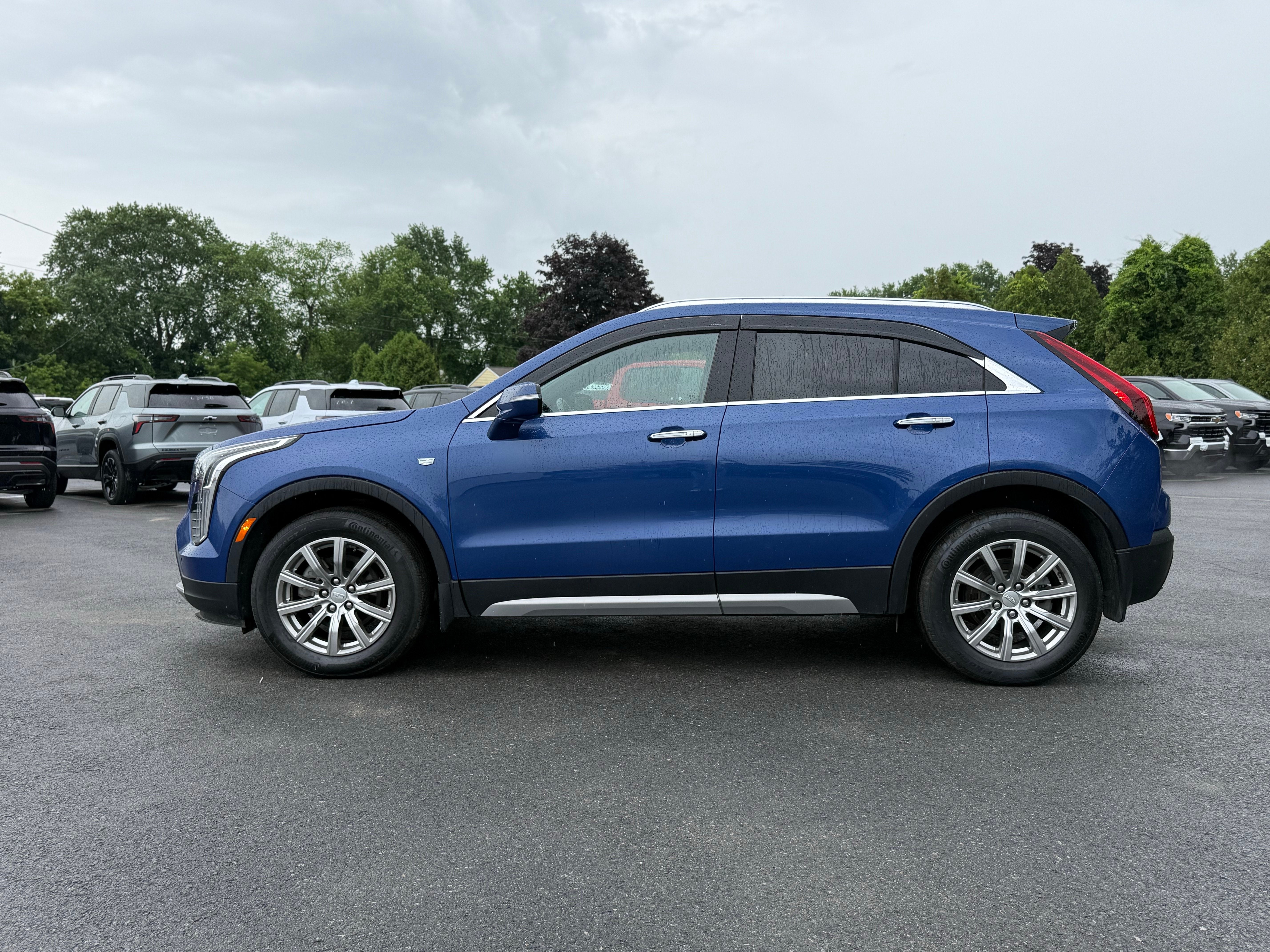2023 Cadillac XT4 Premium Luxury