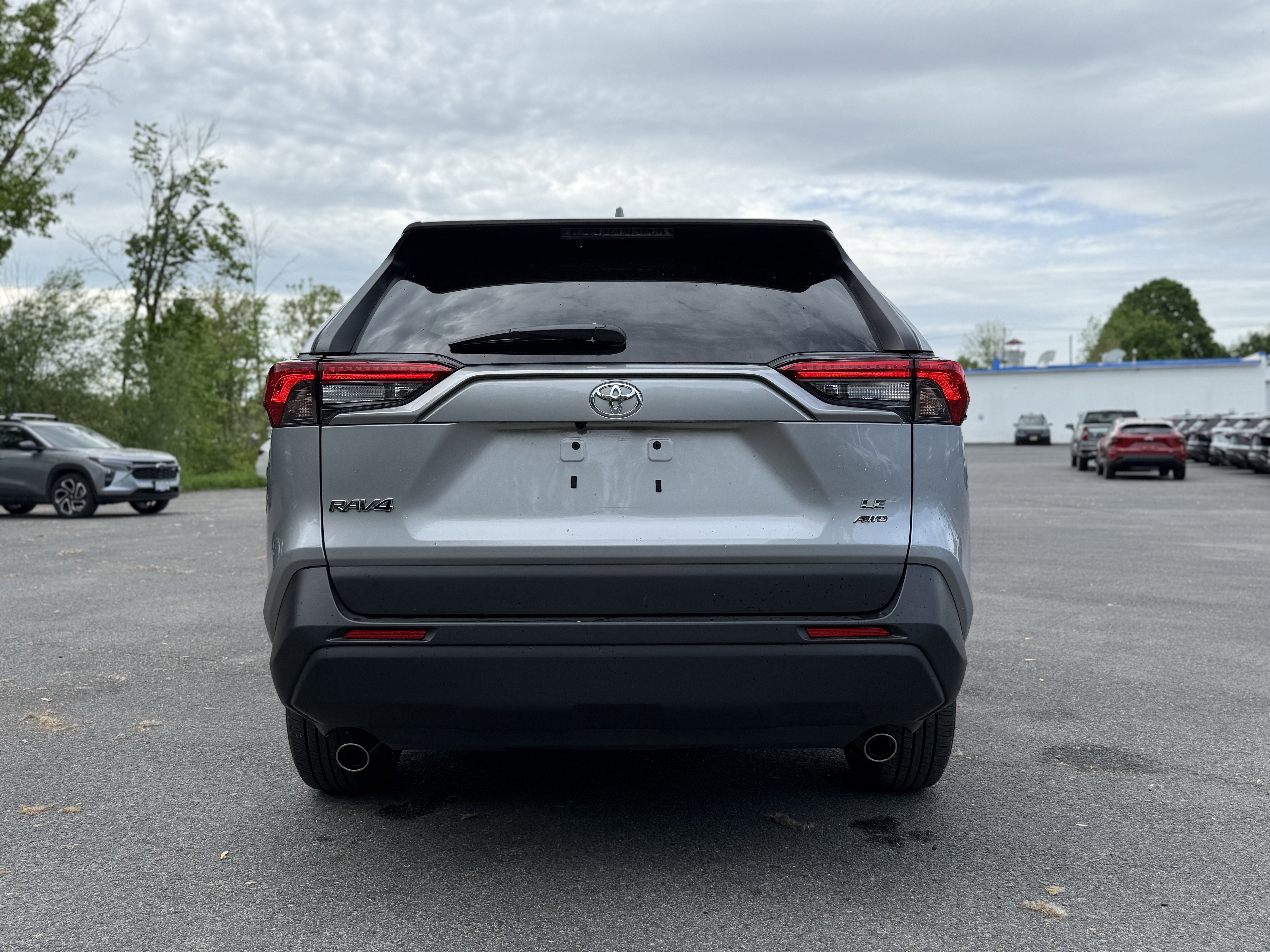 2020 Toyota RAV4 LE