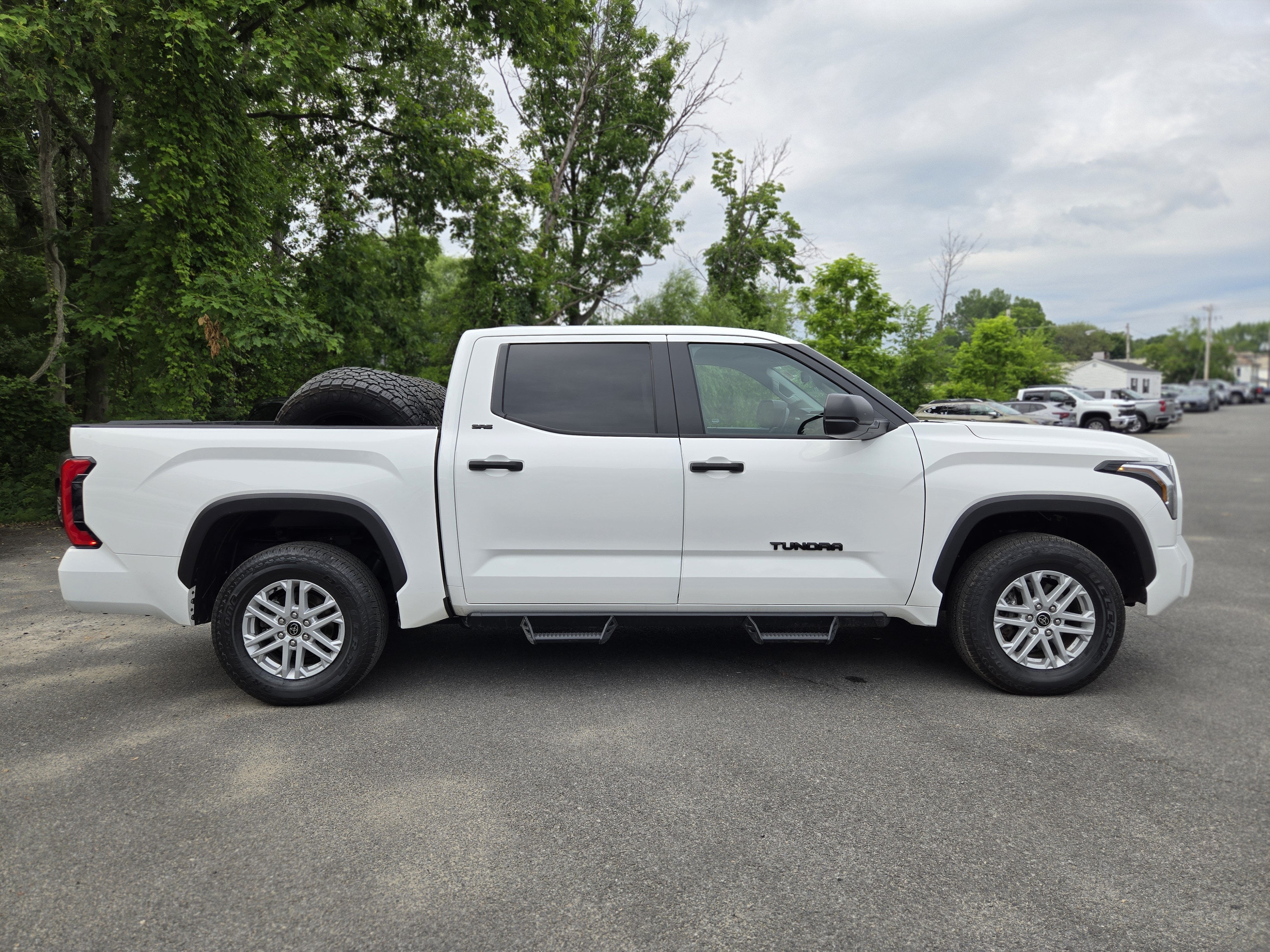 2024 Toyota Tundra SR5