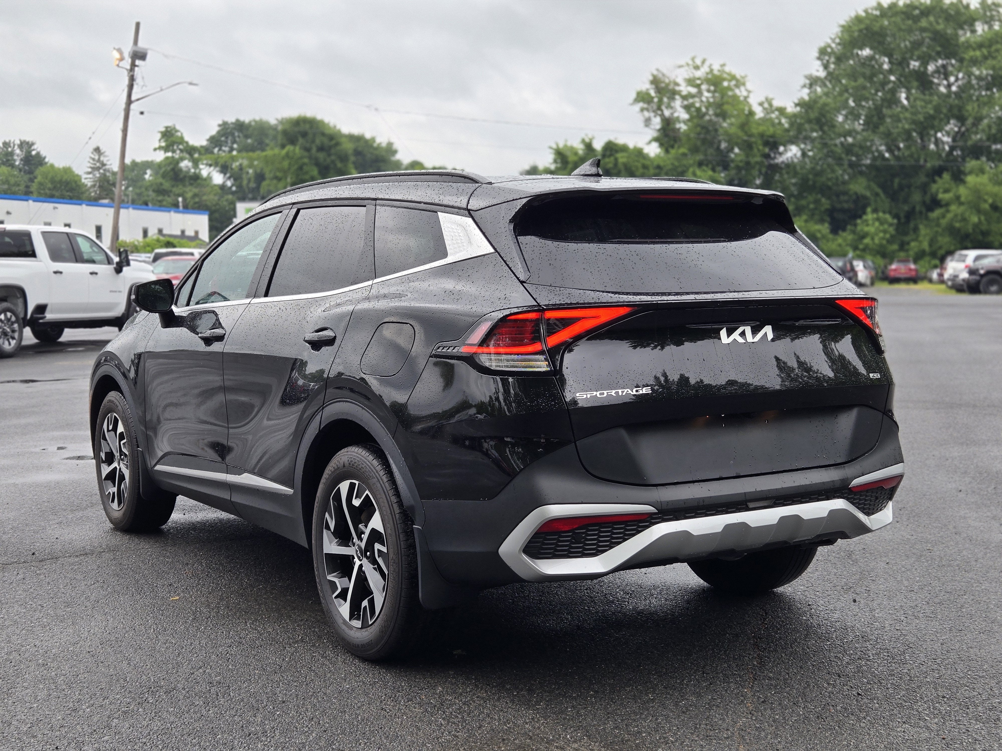 2025 Kia Sportage EX