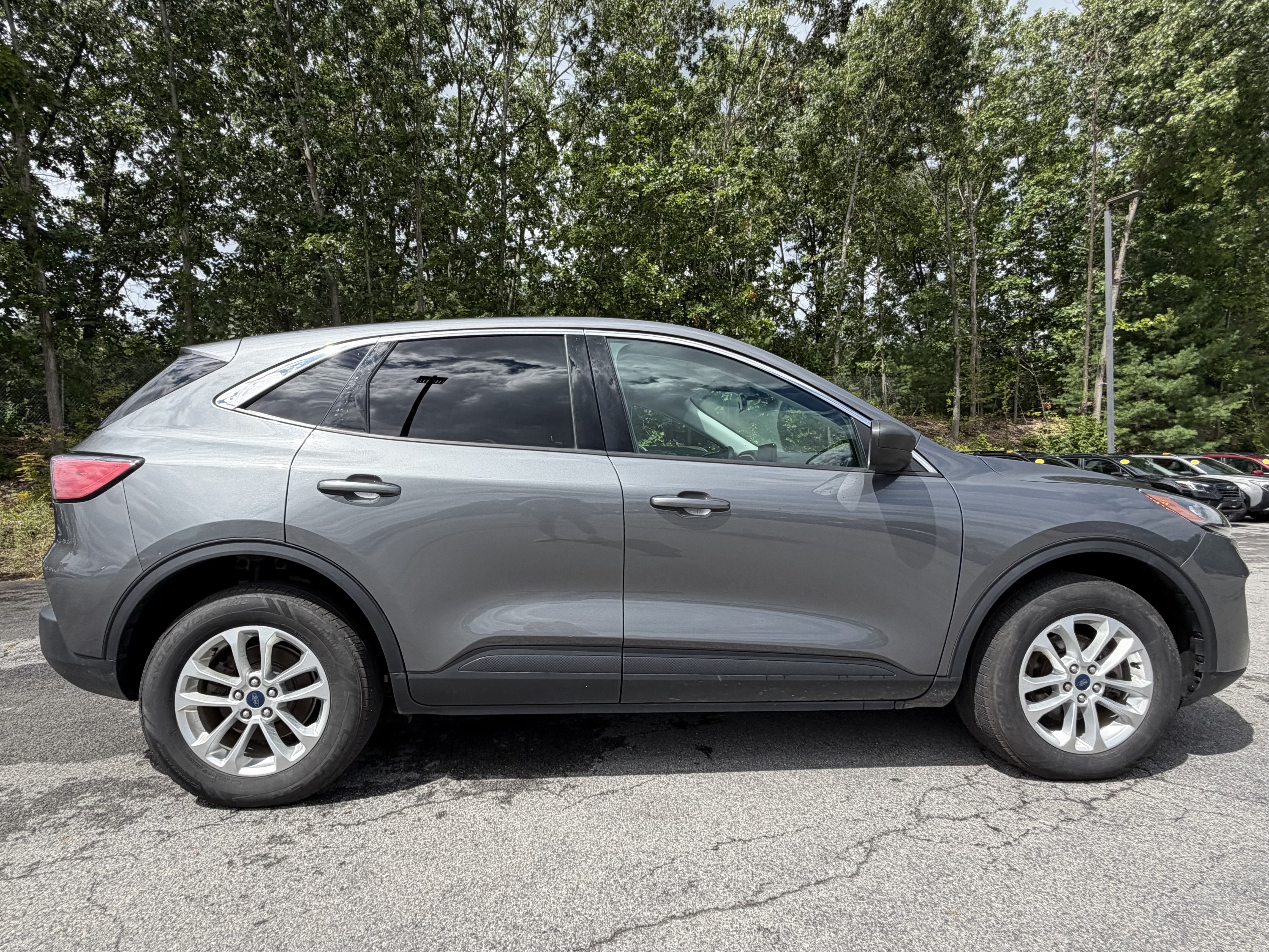 2022 Ford Escape Hybrid SE