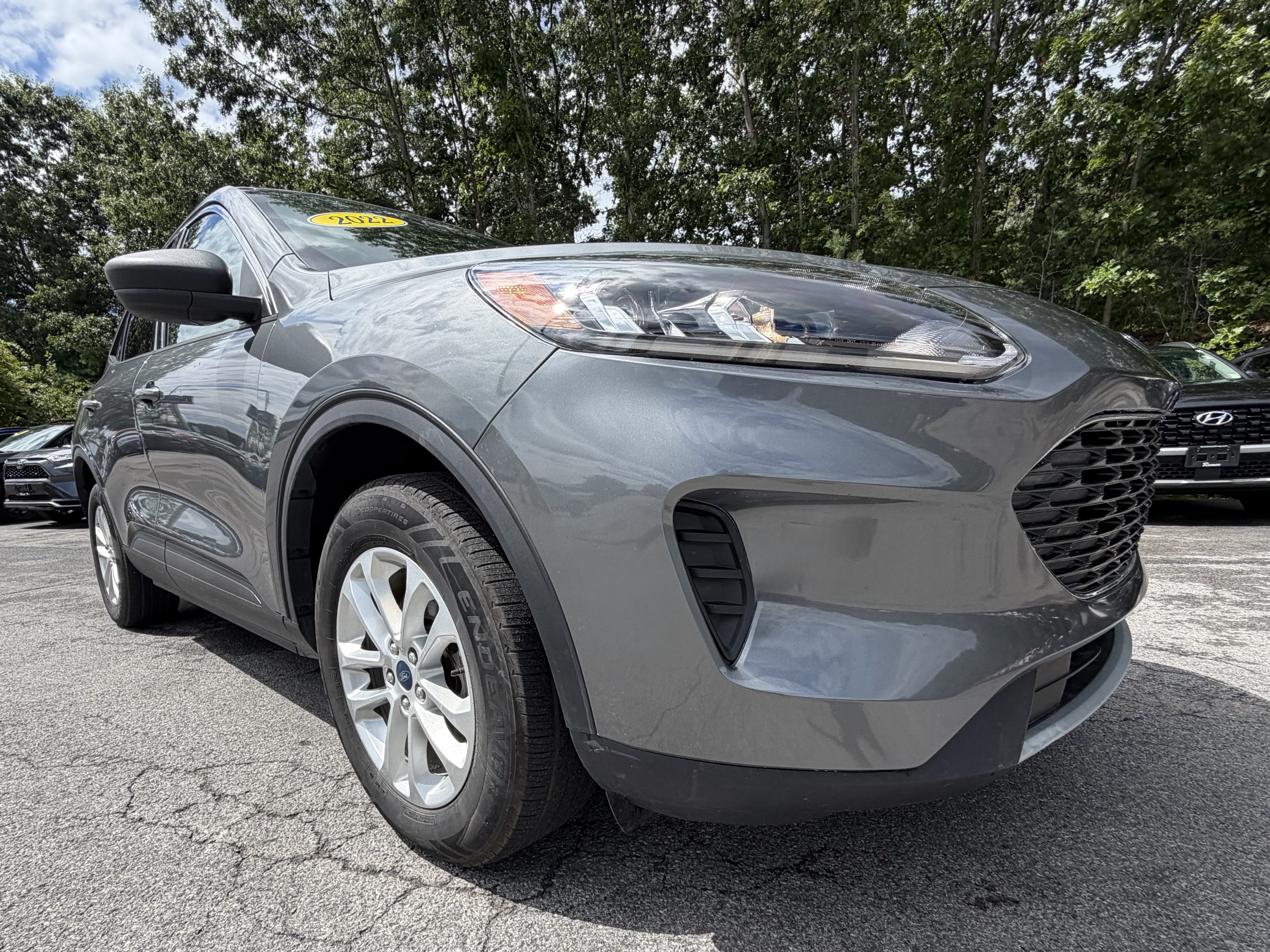 2022 Ford Escape Hybrid SE