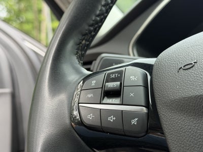 2022 Ford Escape Hybrid SE