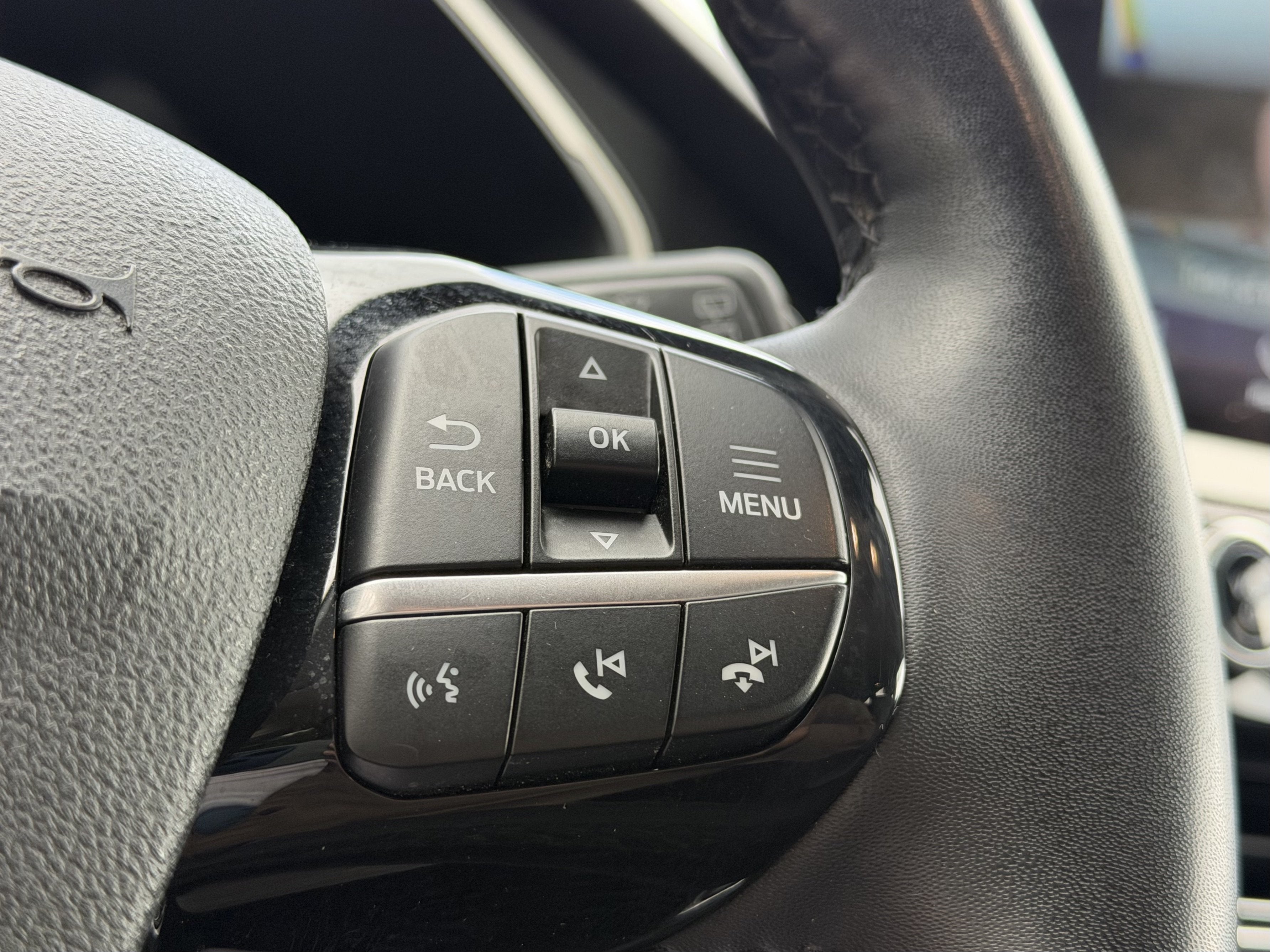 2022 Ford Escape Hybrid SE