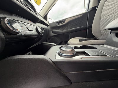 2022 Ford Escape Hybrid SE