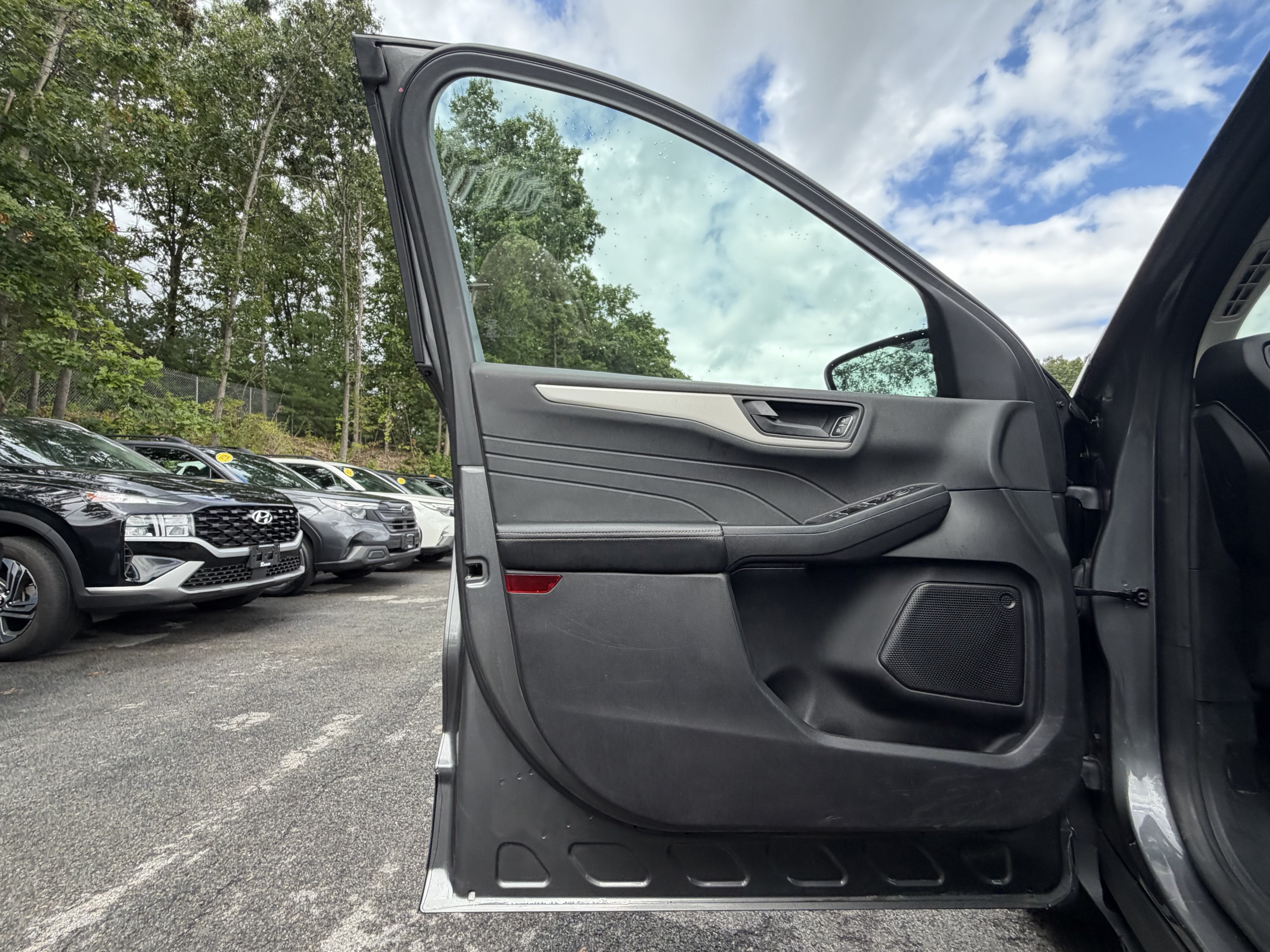 2022 Ford Escape Hybrid SE