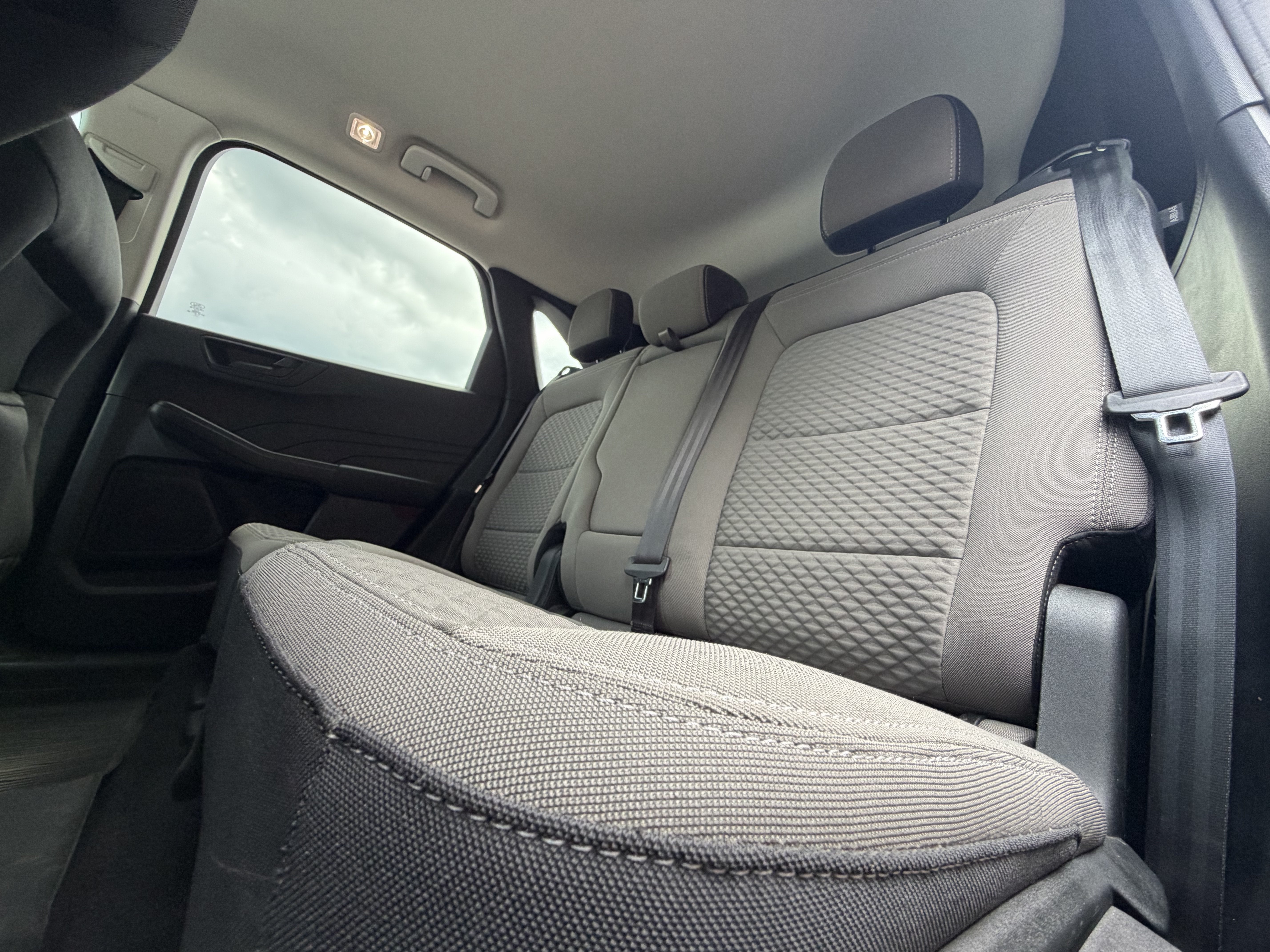 2022 Ford Escape Hybrid SE