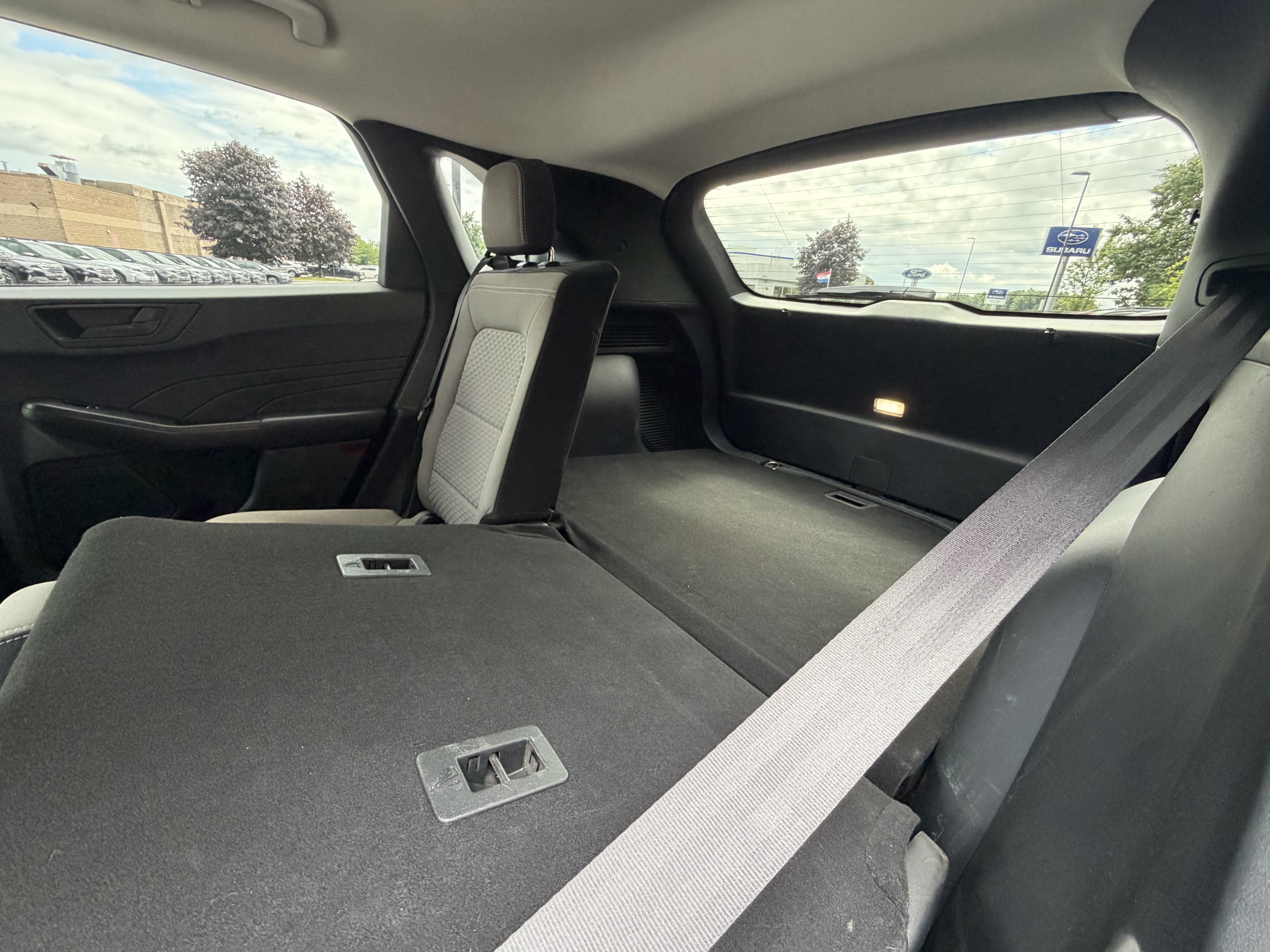 2022 Ford Escape Hybrid SE