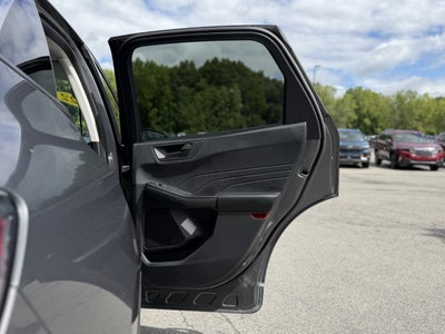 2022 Ford Escape Hybrid SE