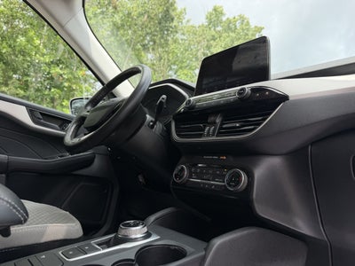 2022 Ford Escape Hybrid SE