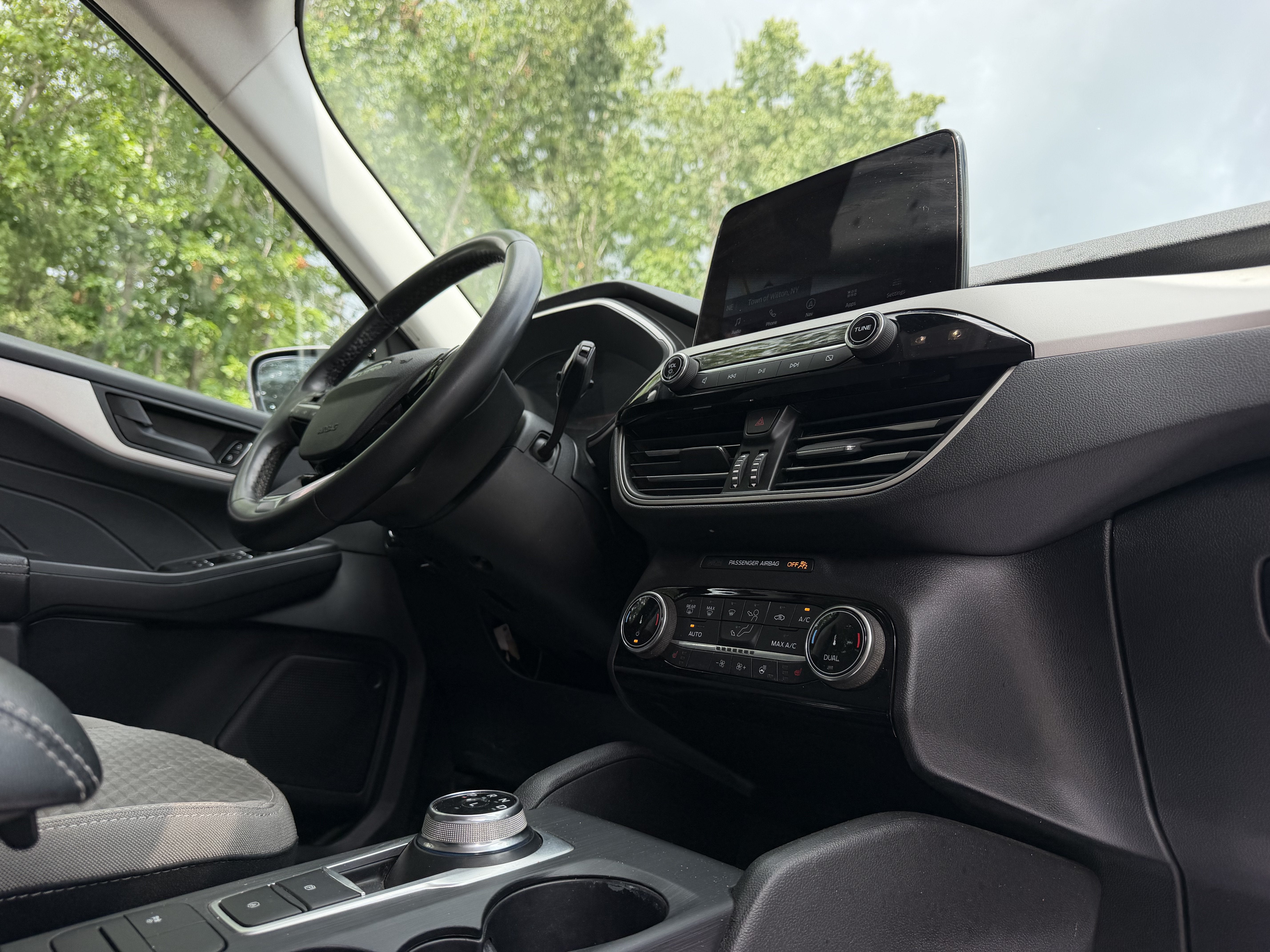 2022 Ford Escape Hybrid SE
