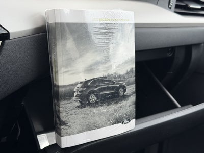 2022 Ford Escape Hybrid SE