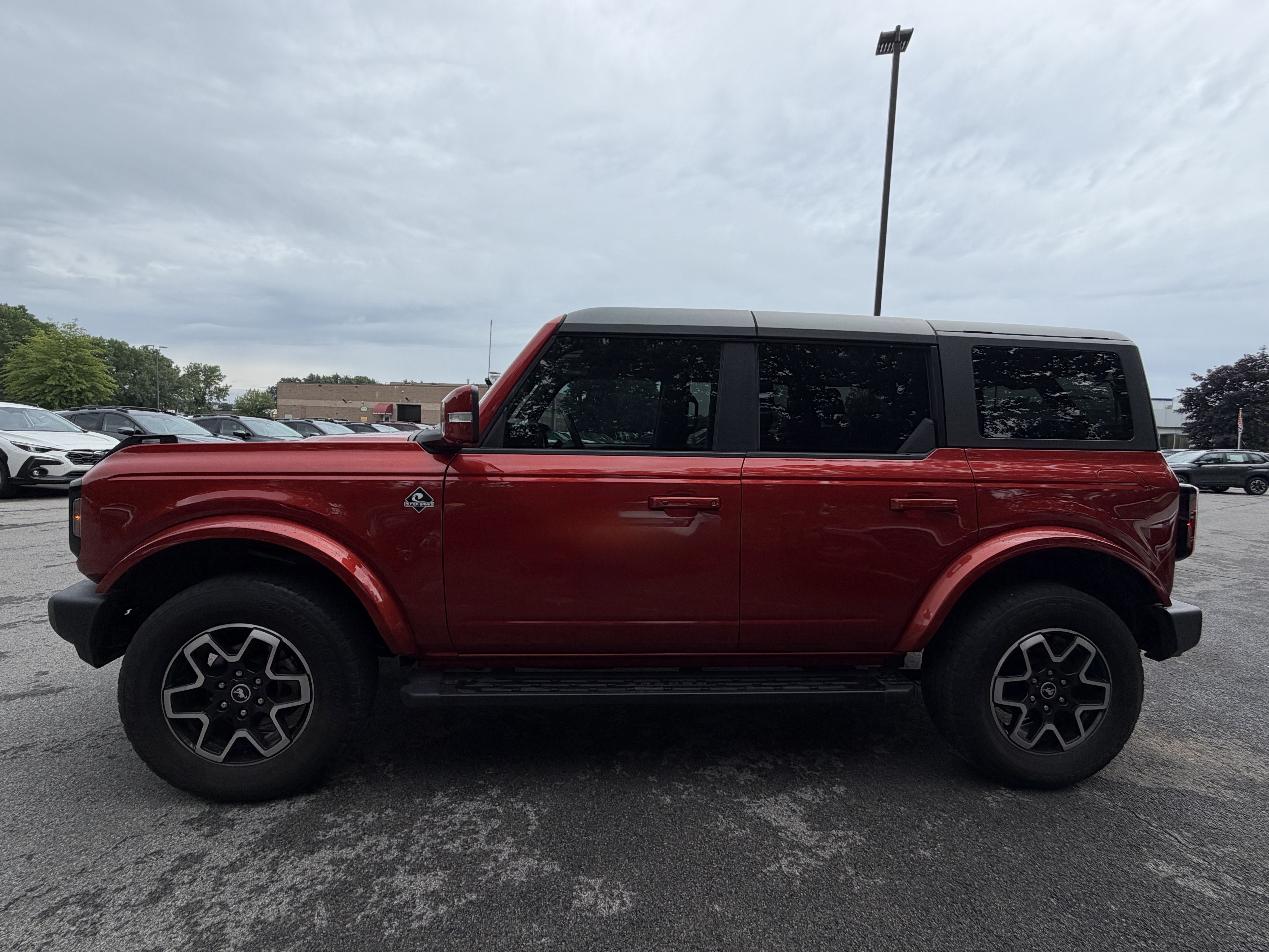 2024 Ford Bronco Outer Banks
