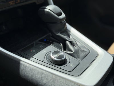 2020 Toyota RAV4 Hybrid LE