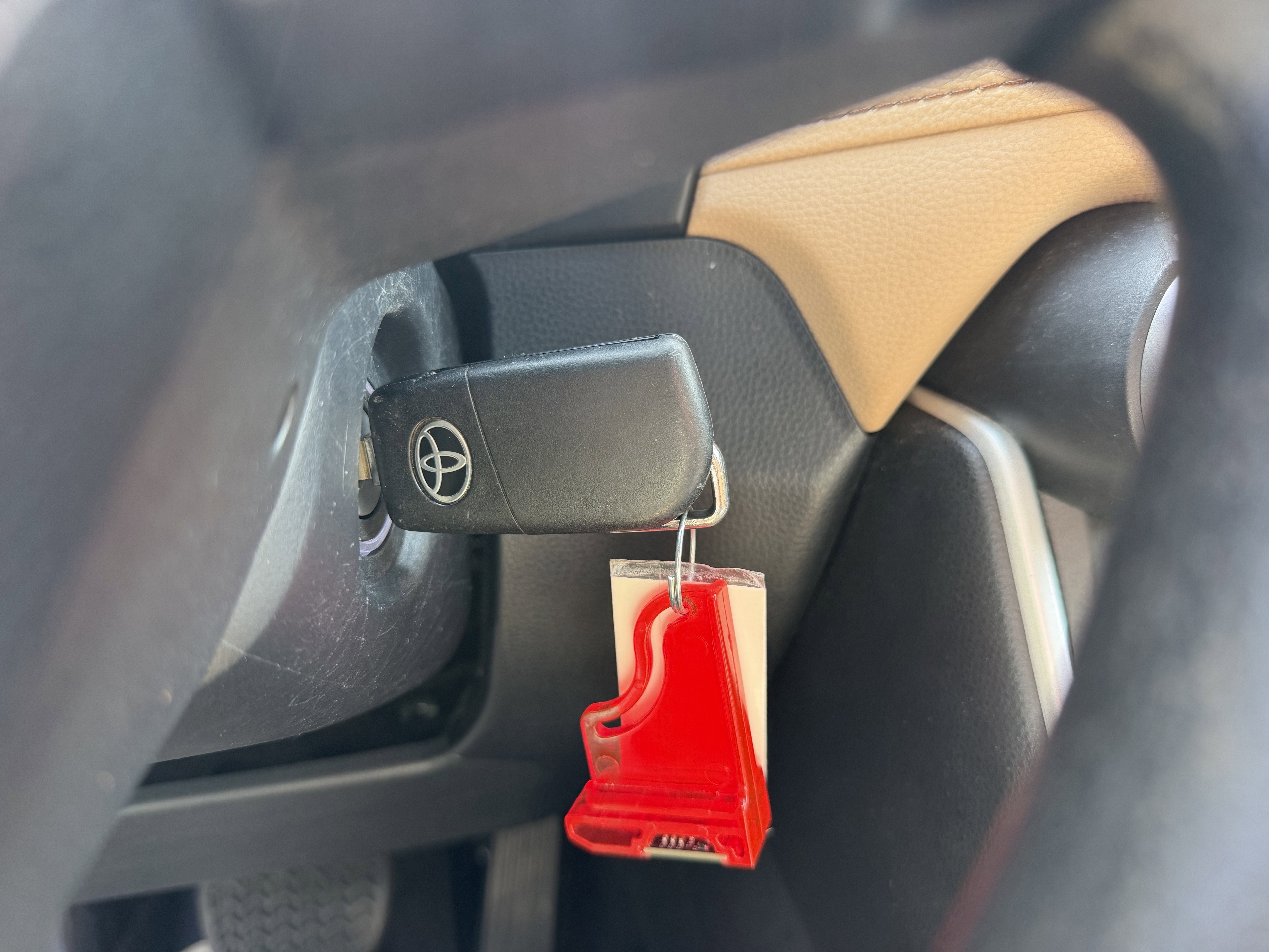 2020 Toyota RAV4 Hybrid LE