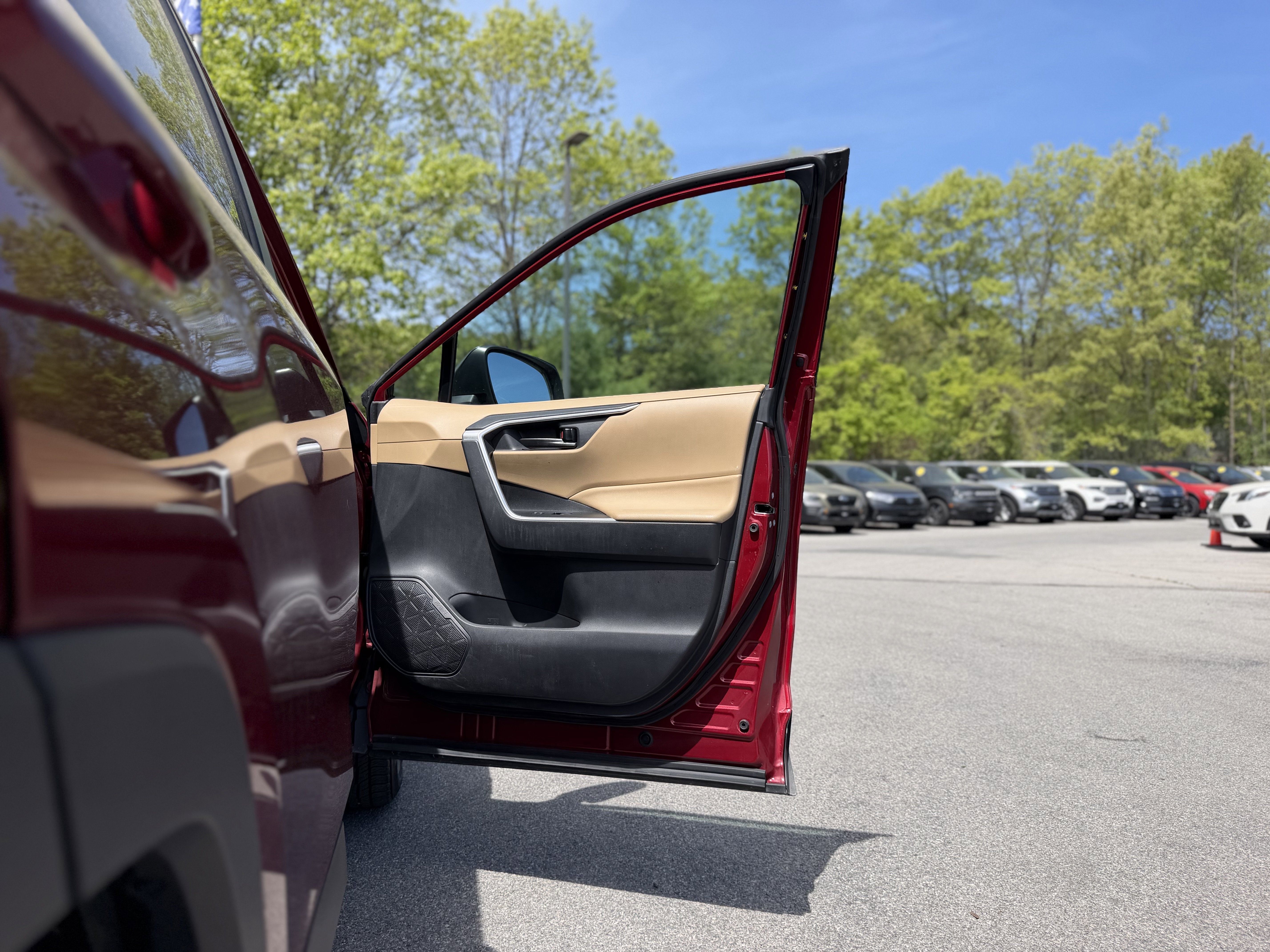 2020 Toyota RAV4 Hybrid LE