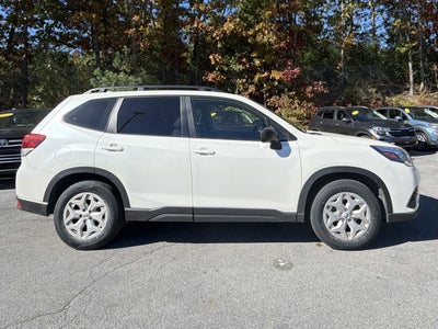 2023 Subaru Forester Base
