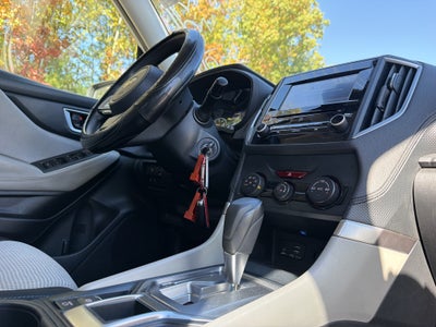 2023 Subaru Forester Base