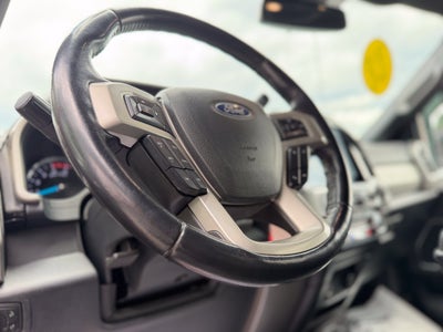 2022 Ford F-350SD Lariat