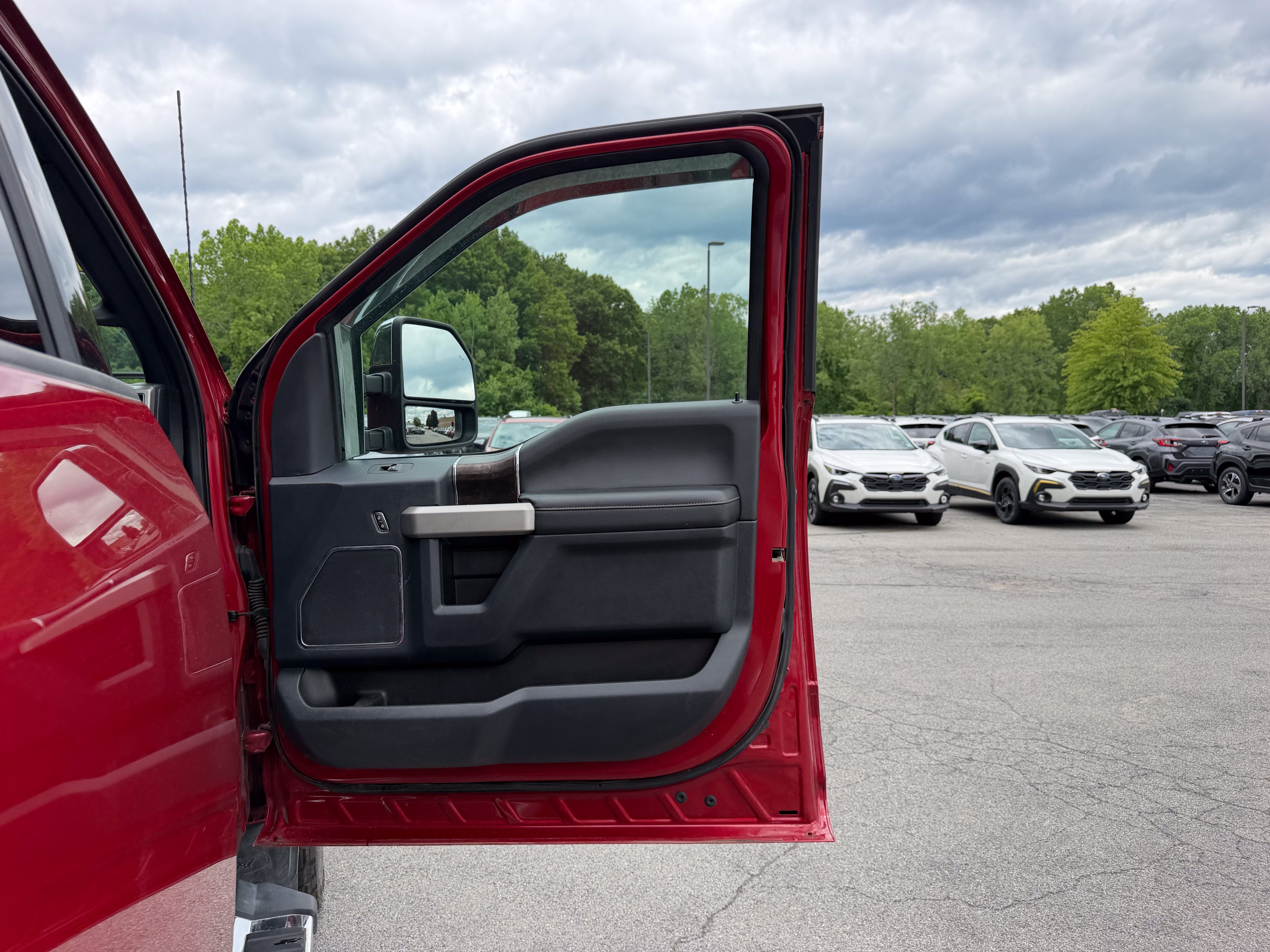 2022 Ford F-350SD Lariat