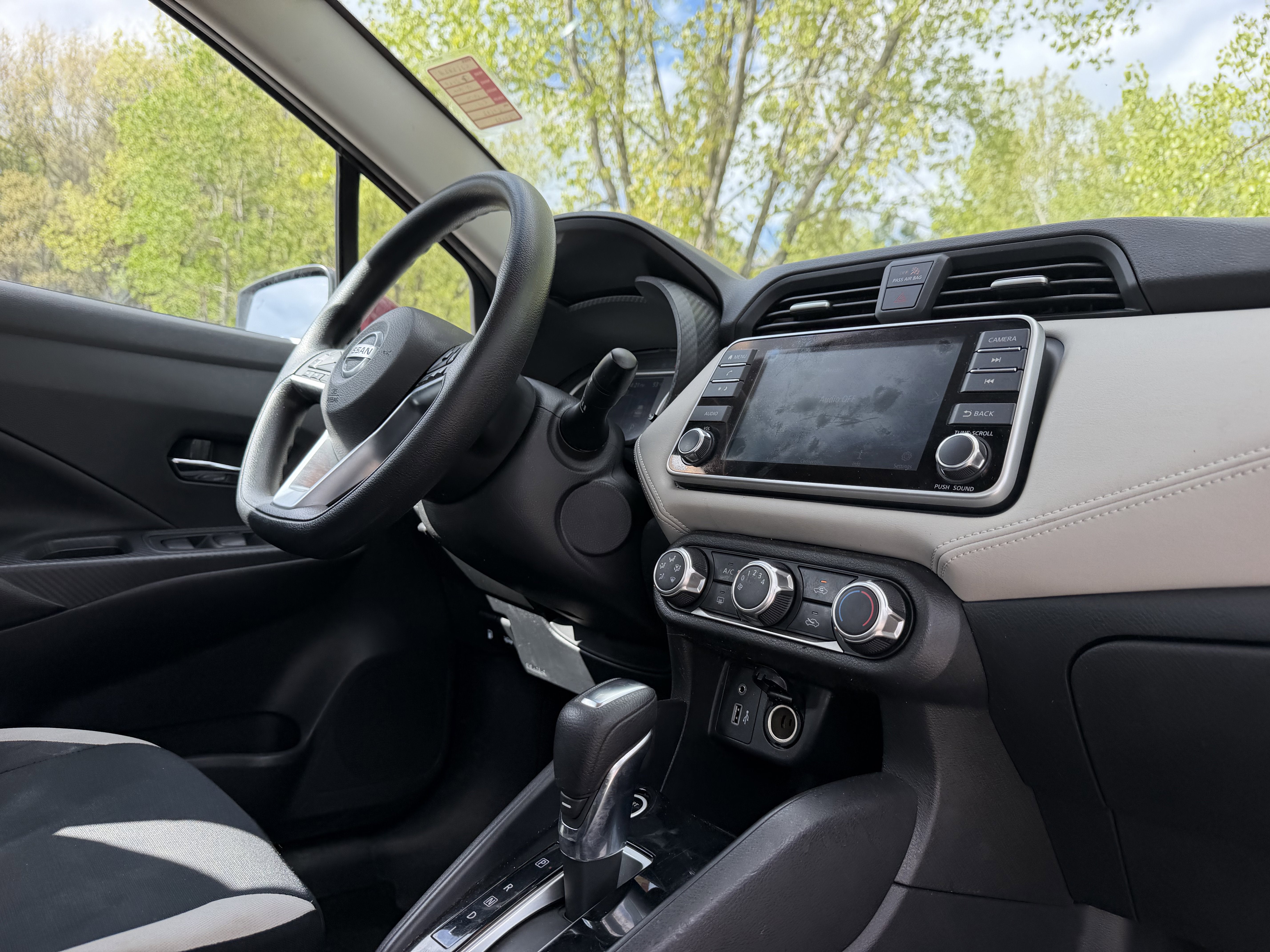 2020 Nissan Versa 1.6 SV