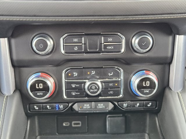 2022 GMC Yukon XL SLT