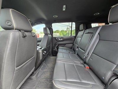 2022 GMC Yukon XL SLT