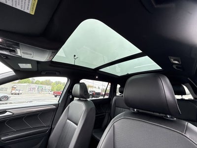 2022 Volkswagen Tiguan 2.0T SE R-Line Black