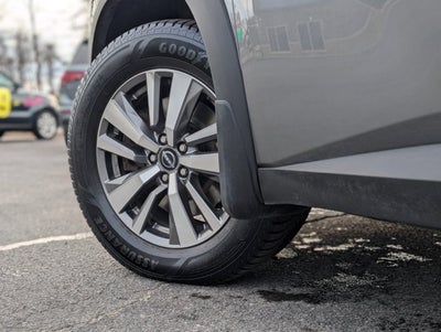 2022 Nissan Pathfinder SL