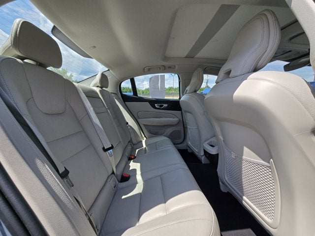 2024 Volvo S60 B5 Core Dark Theme